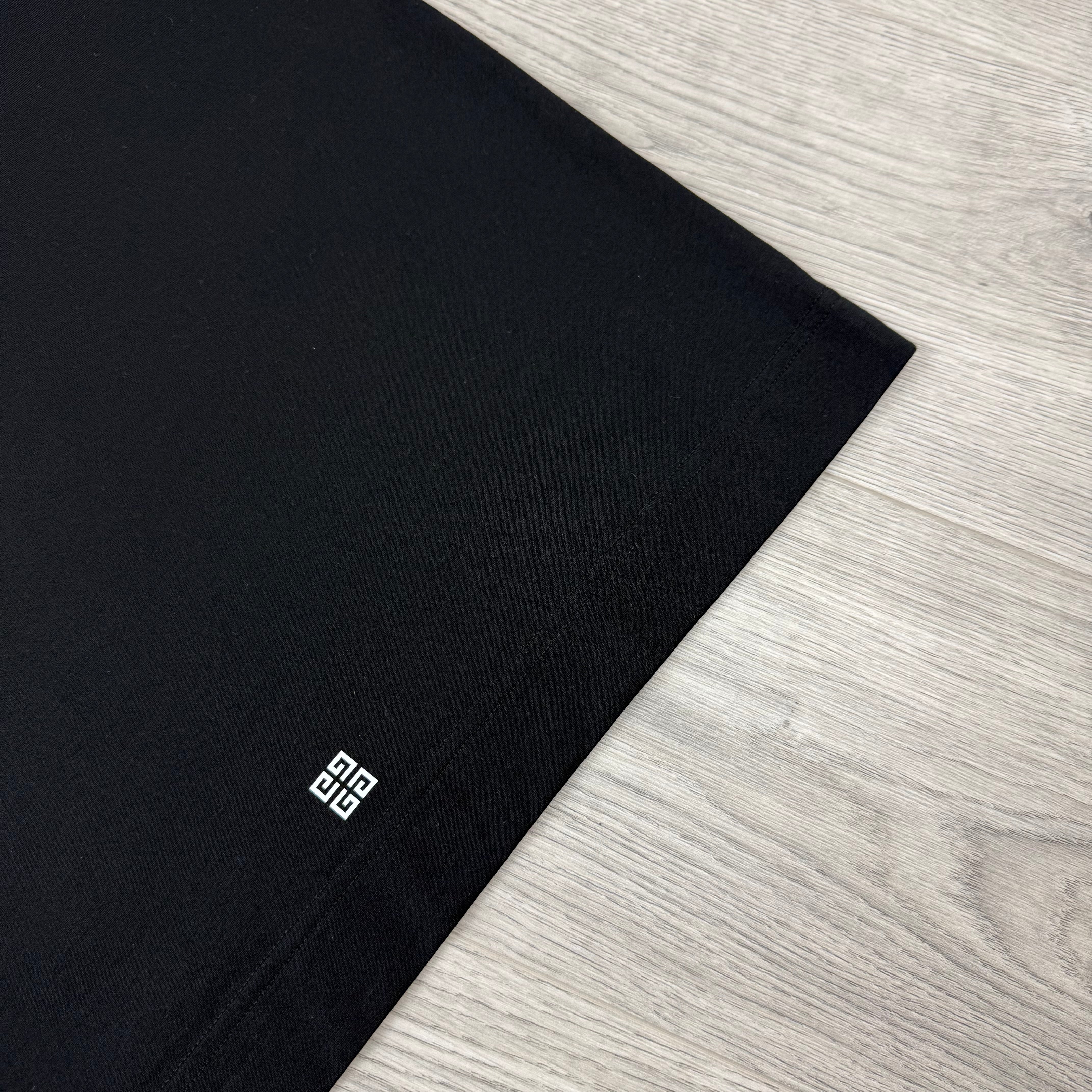Givenchy Reverse Print T-Shirt - Black