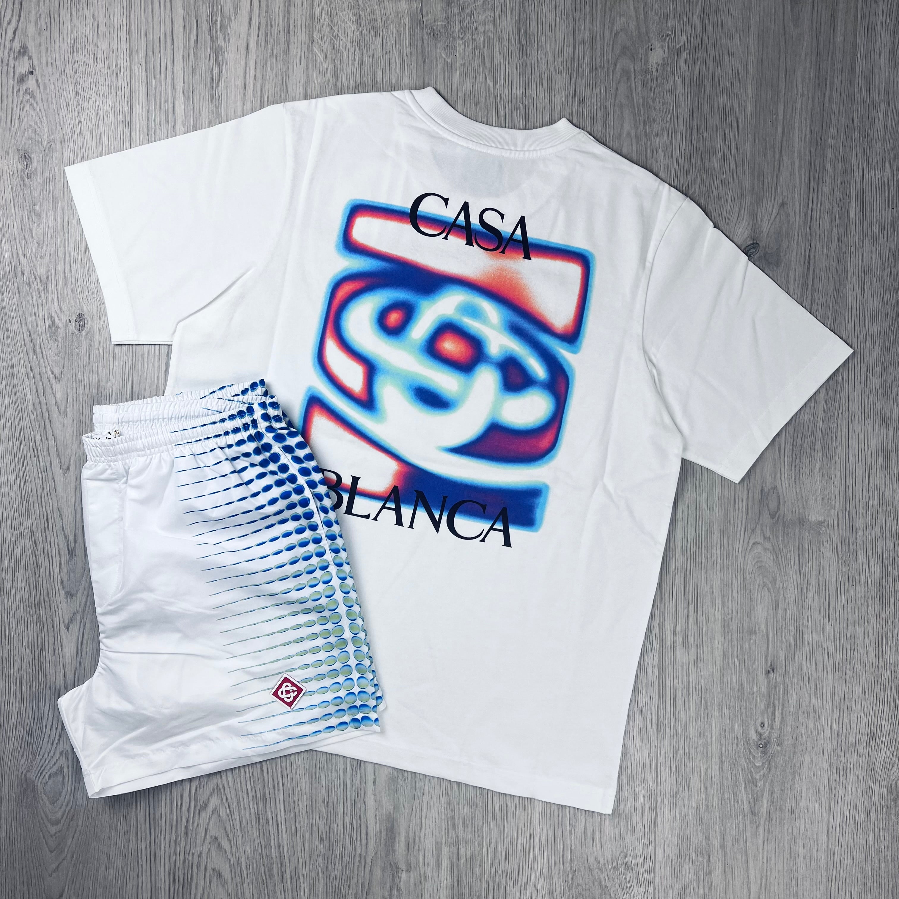 Casablanca 'Heatmap' Holiday Set - White