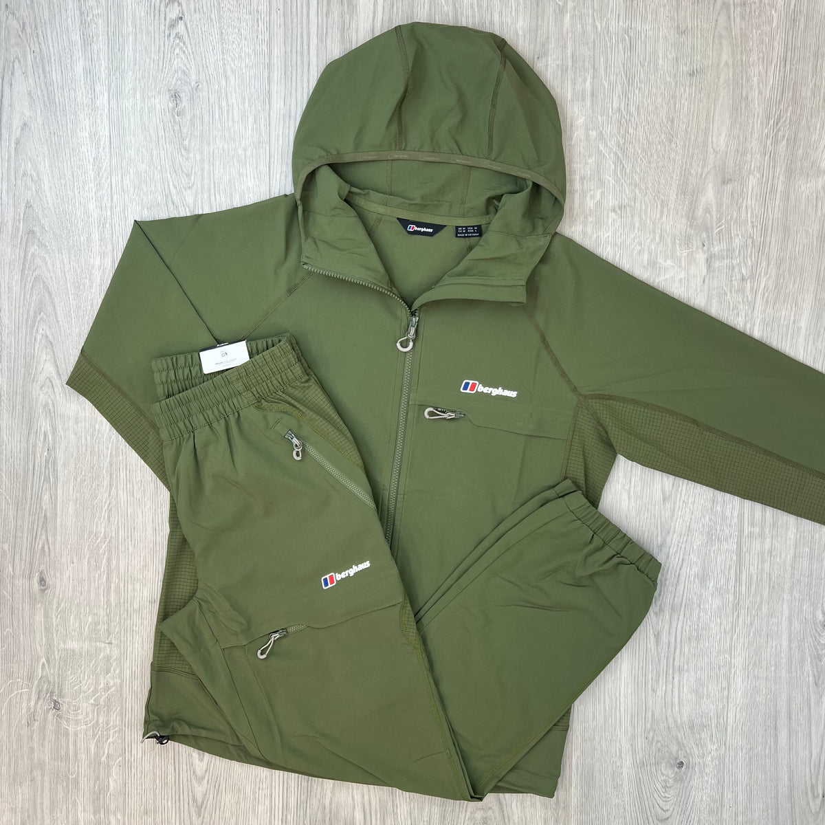 Berghaus 'WaverTree' Tracksuit - Khaki