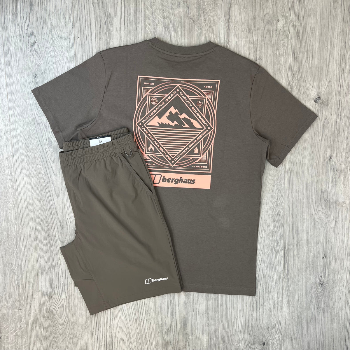 Berghaus 'Tech' Set - Brown