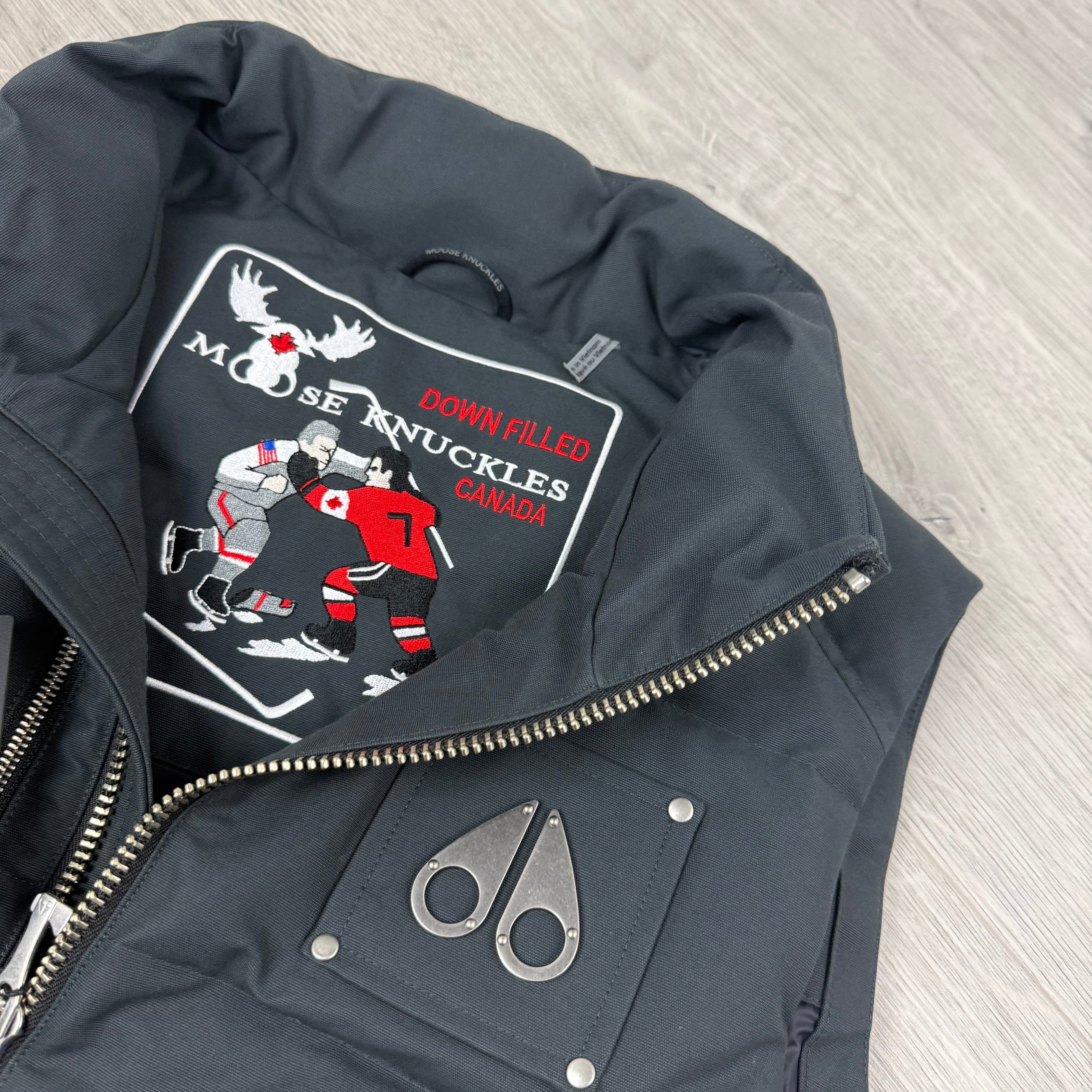 Moose Knuckles Westmount Gilet - Cement