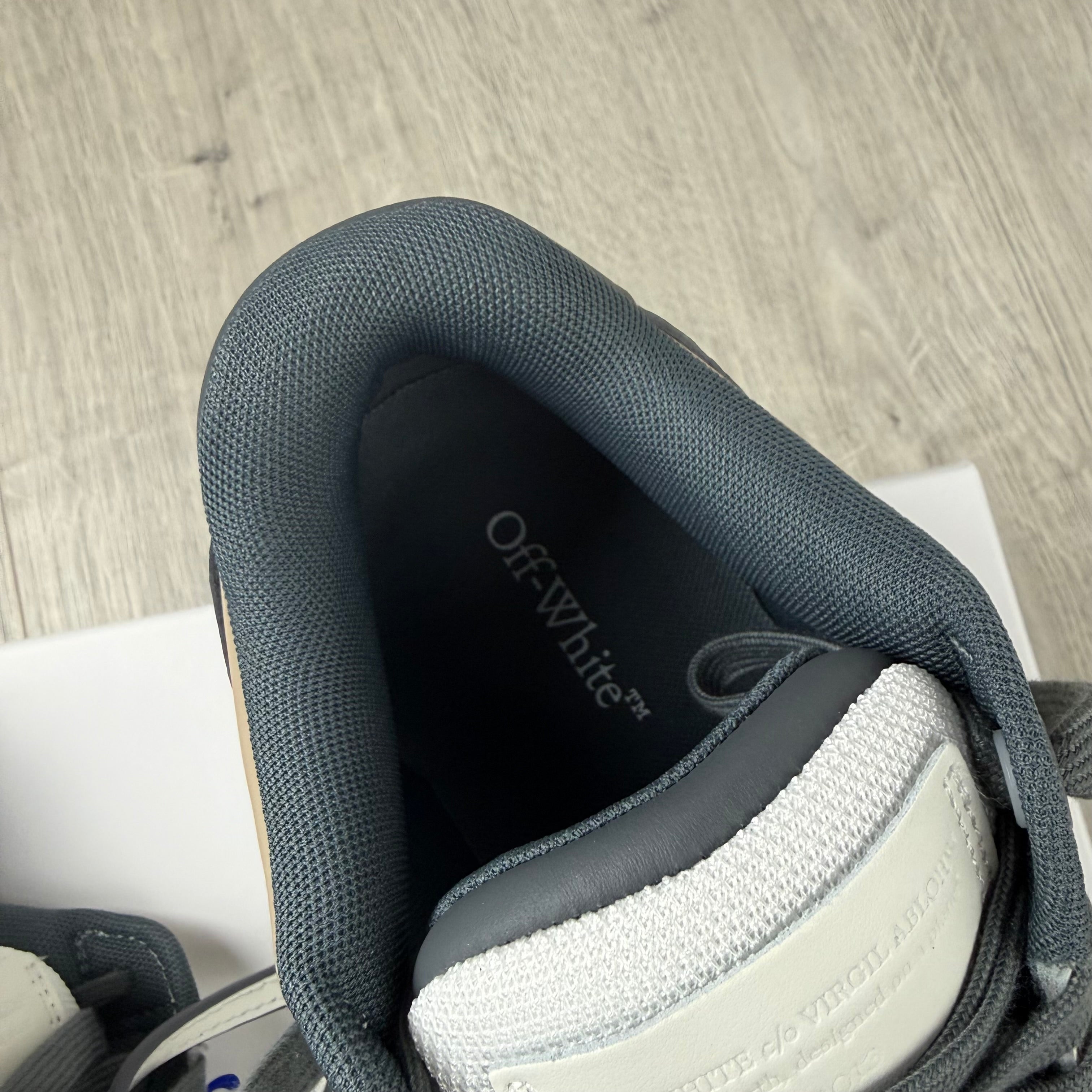 Off-White 'Out Of Office' Sneakers - Beige