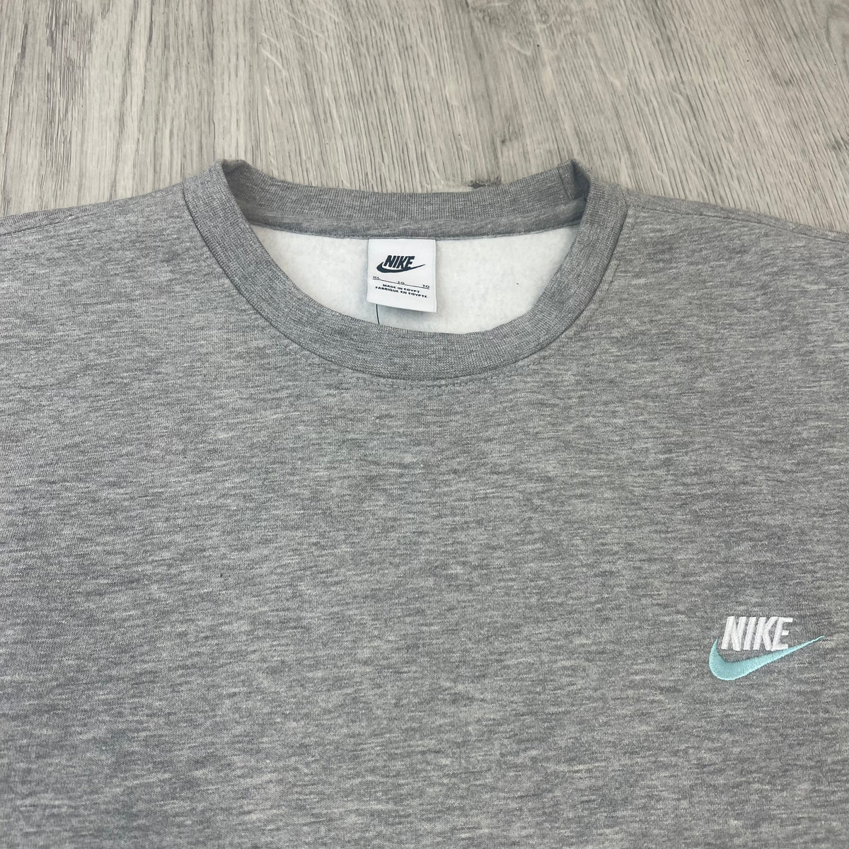 Nike Club Sweatshirt - Grey