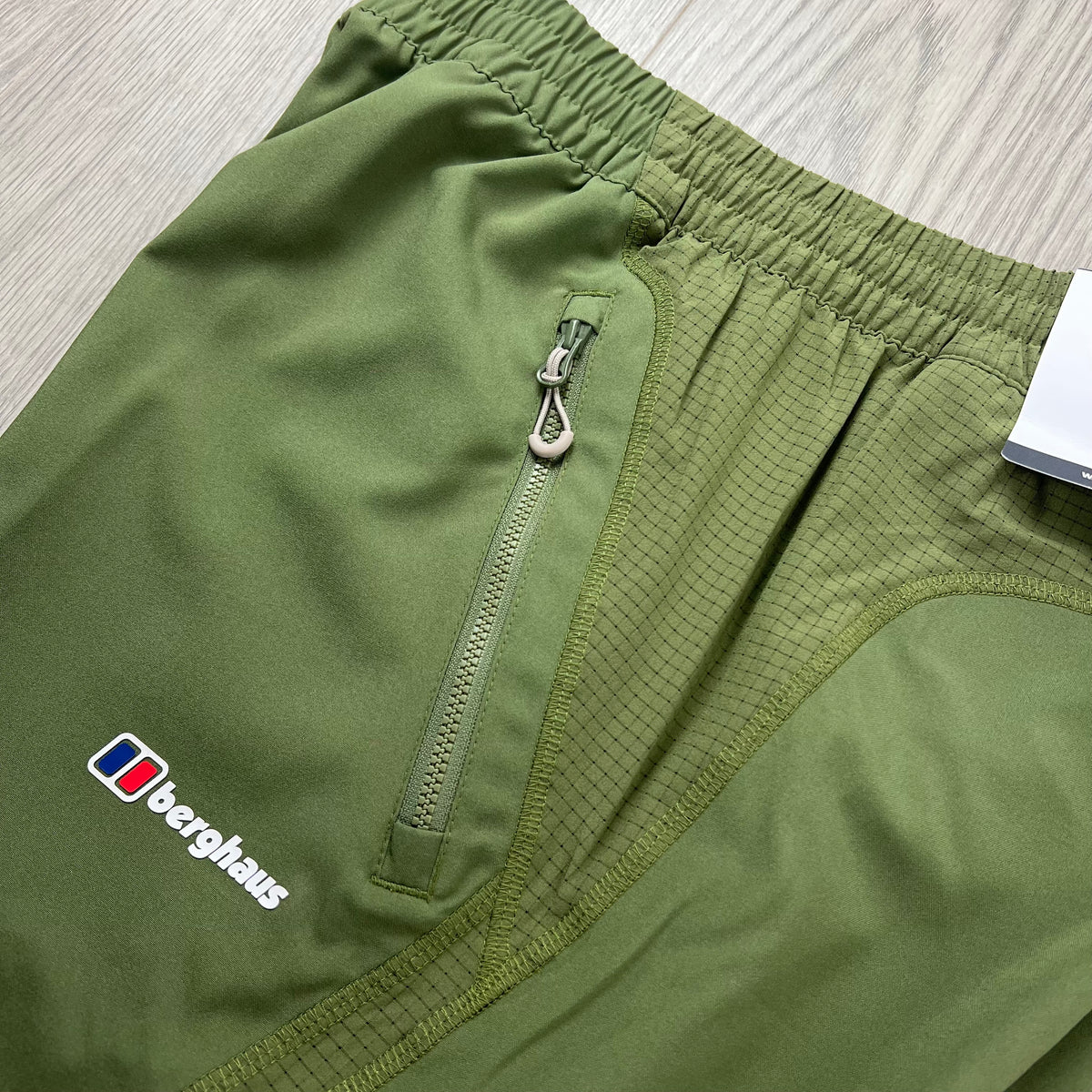 Berghaus 'WaverTree' Shorts - Khaki
