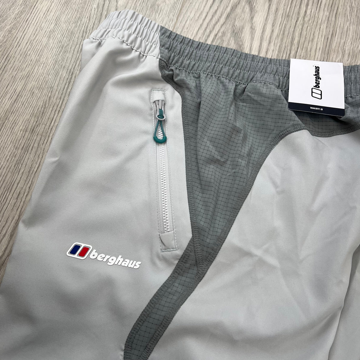 Berghaus 'WaverTree' Shorts - Grey