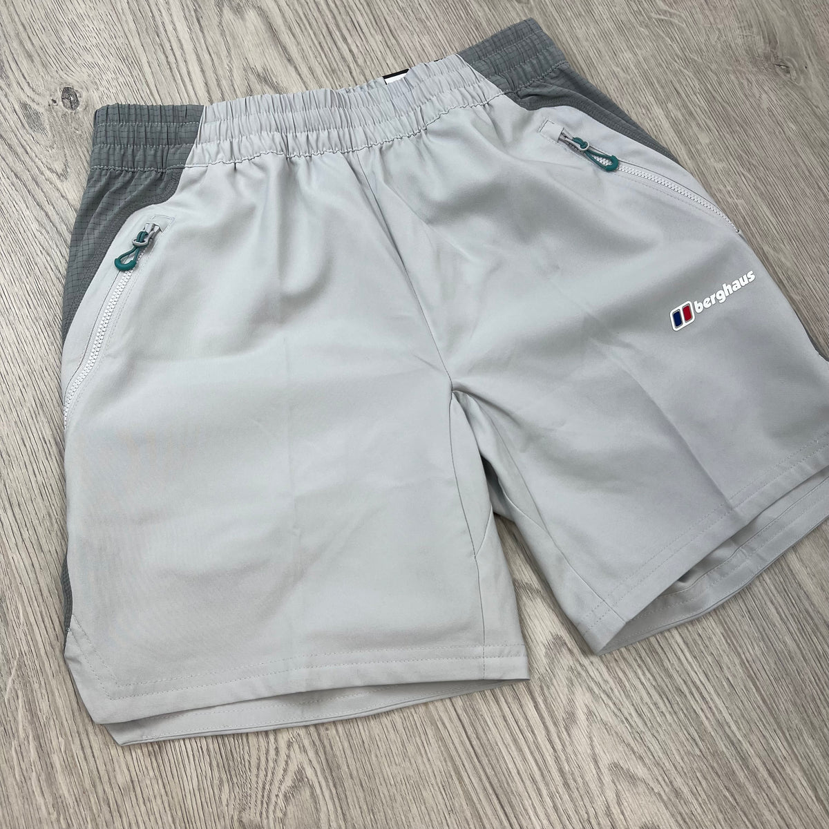 Berghaus 'WaverTree' Shorts - Grey