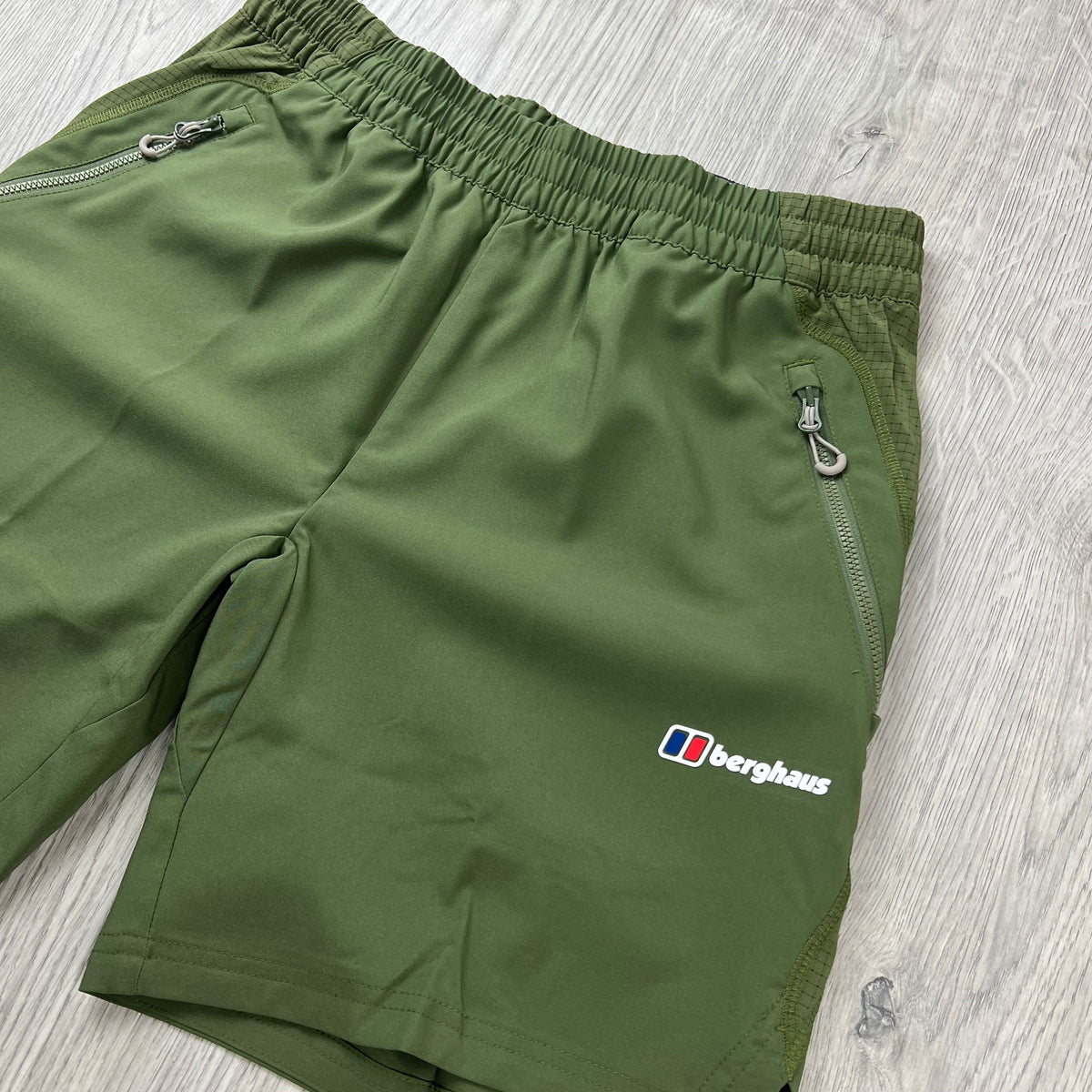 Berghaus 'WaverTree' Shorts - Khaki