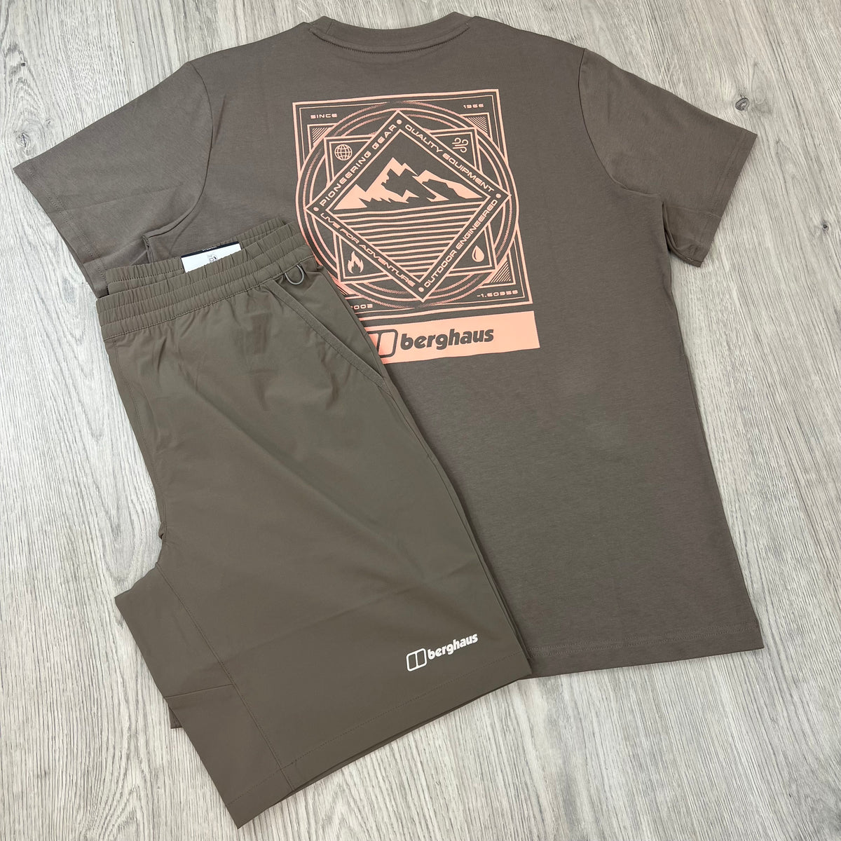 Berghaus 'Tech' Set - Brown
